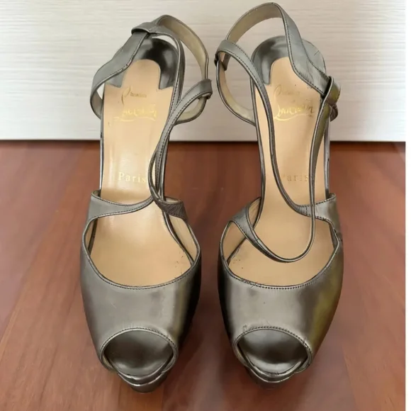 Elegant Daffodile Christian Louboutin leather Silver mini platform Heels, IT38.5 - Picture 6 of 6